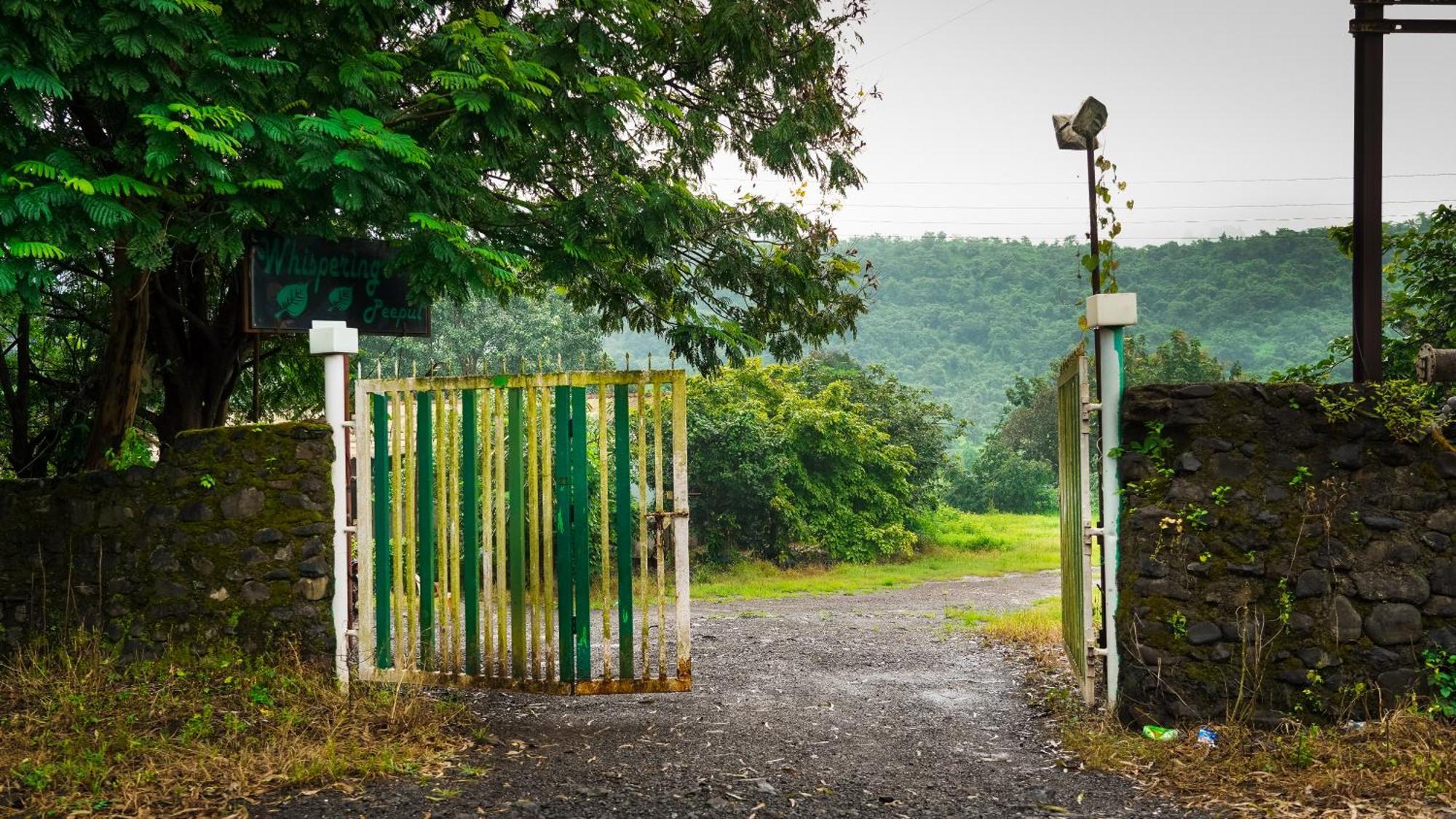 Whispering Peepul Resort Badlapur Kültér fotó