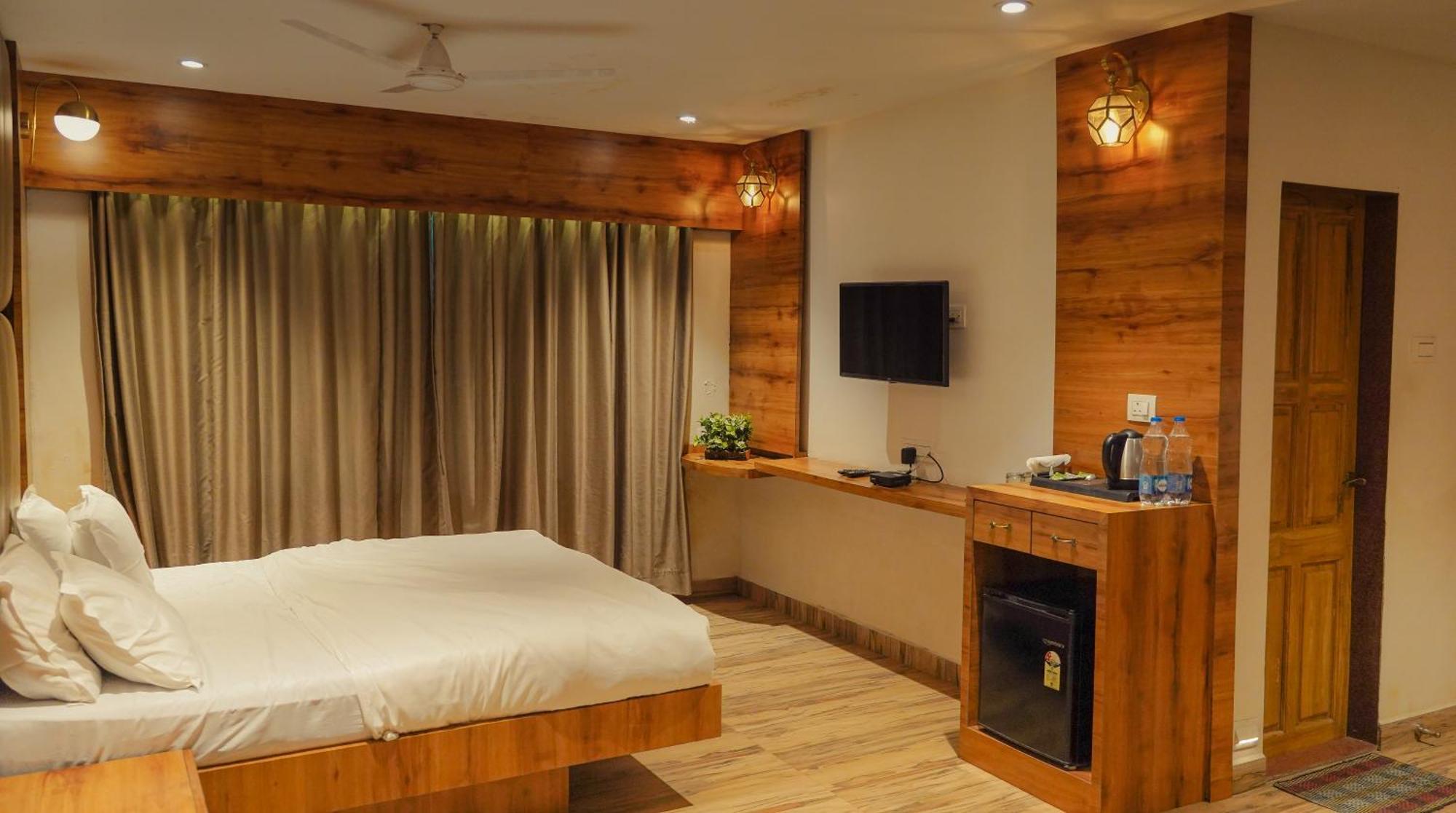 Whispering Peepul Resort Badlapur Kültér fotó