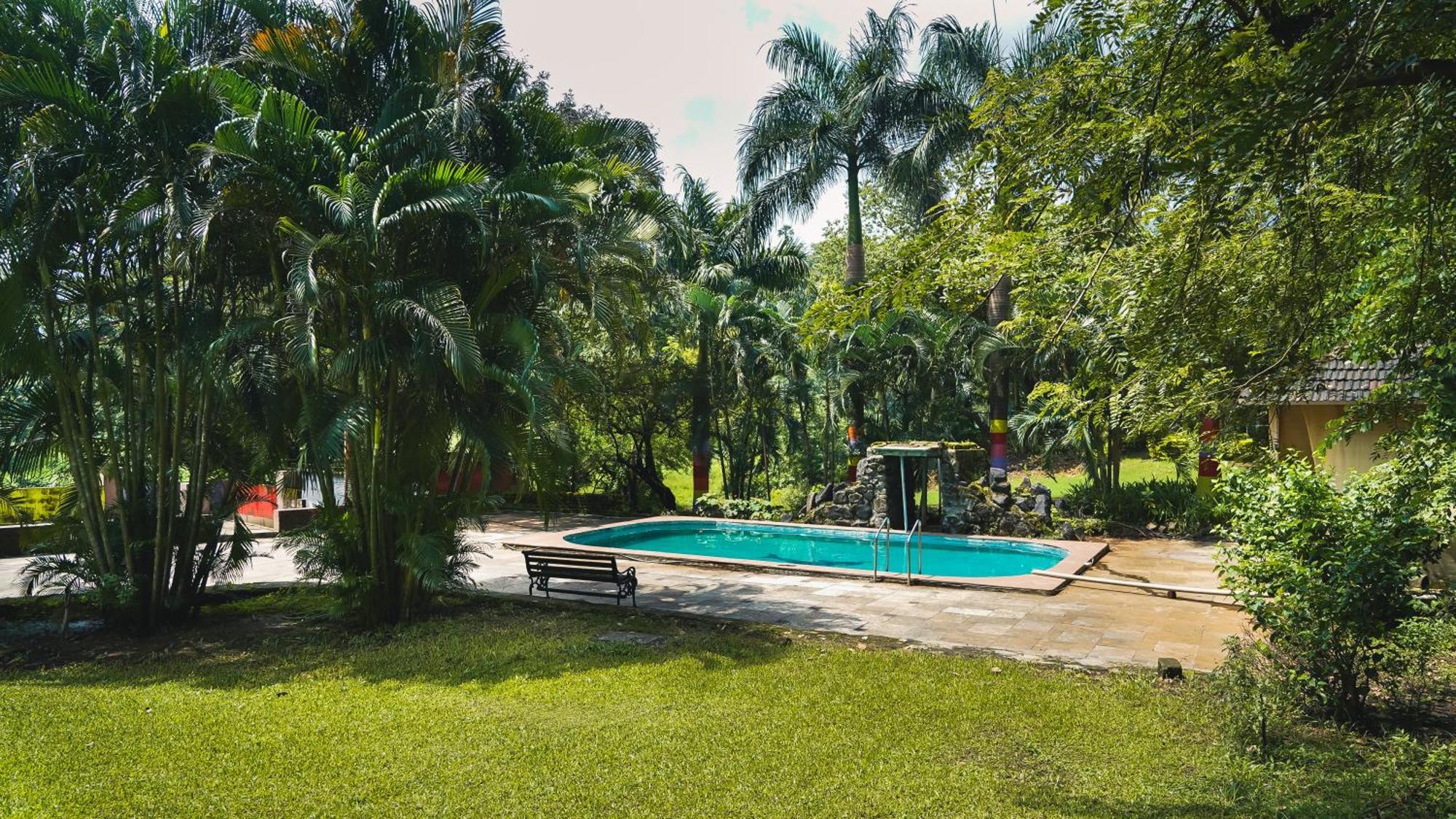 Whispering Peepul Resort Badlapur Kültér fotó