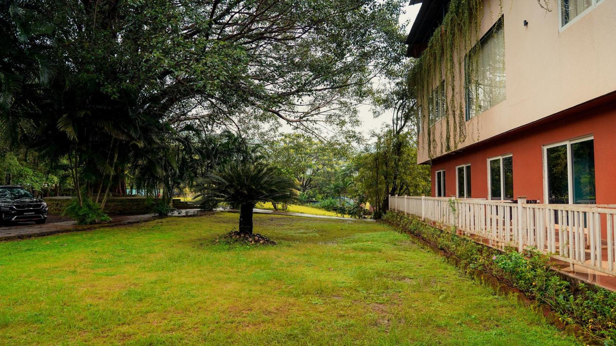 Whispering Peepul Resort Badlapur Kültér fotó