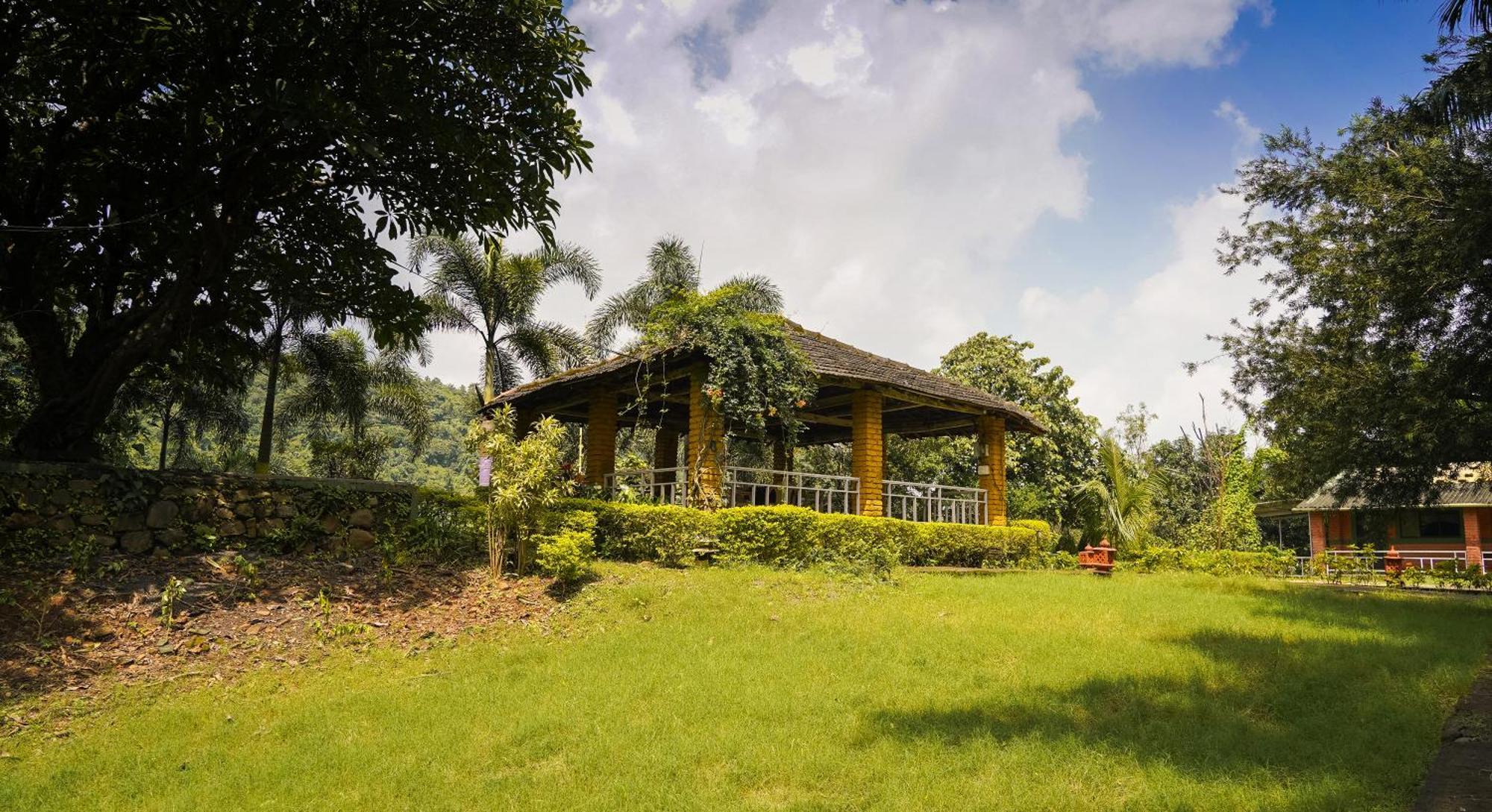 Whispering Peepul Resort Badlapur Kültér fotó